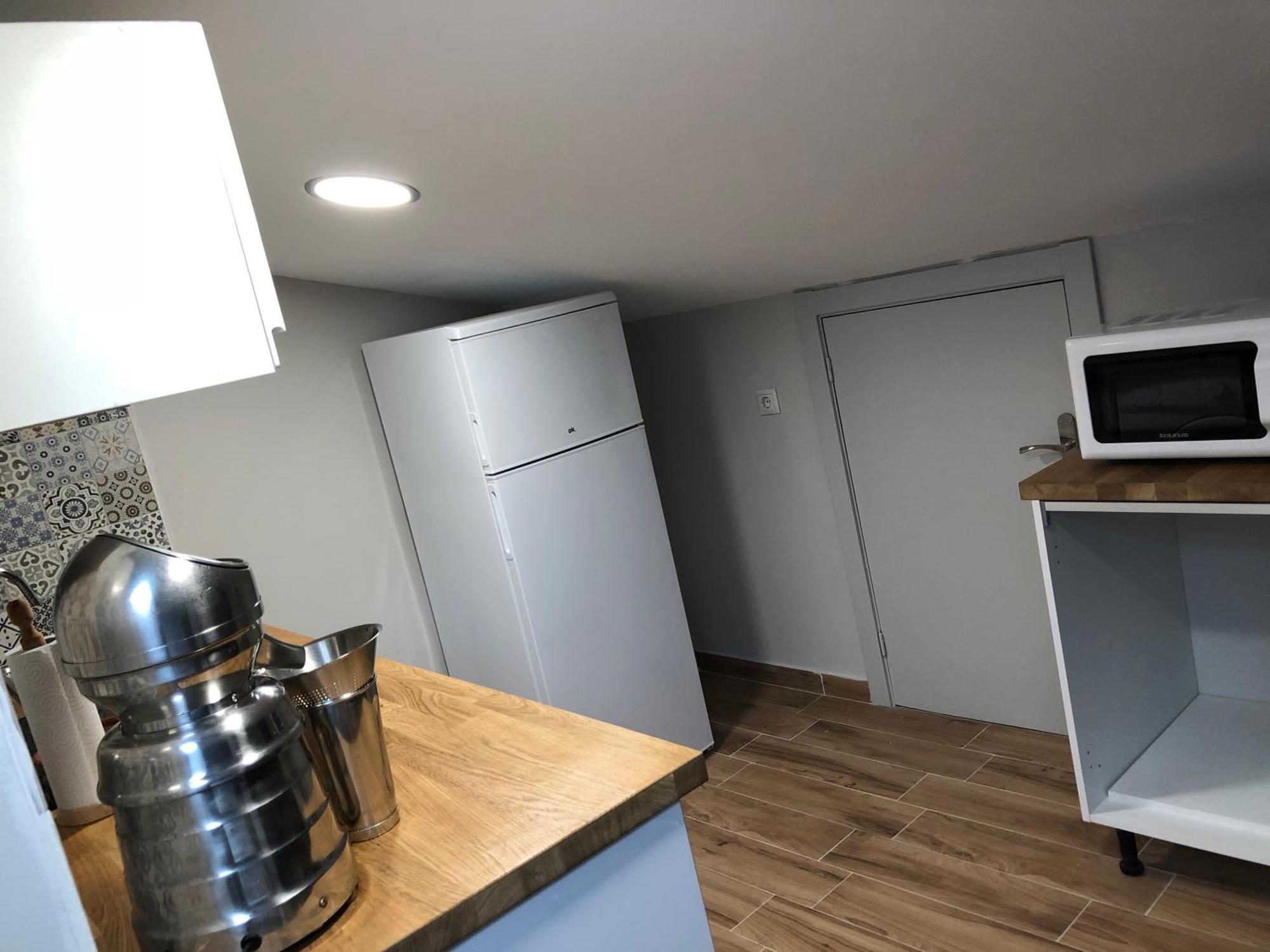 Habitacion Con Cocina Y Bano Bilbao Zewnętrze zdjęcie